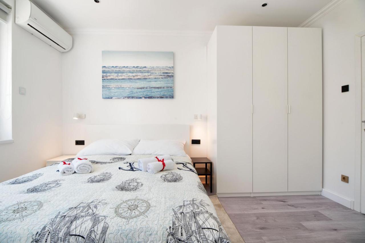 Apartment Ella Трогір Екстер'єр фото